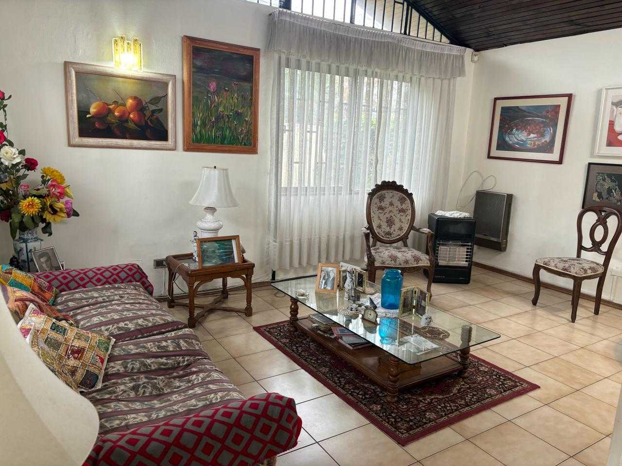 casa en venta en La Reina