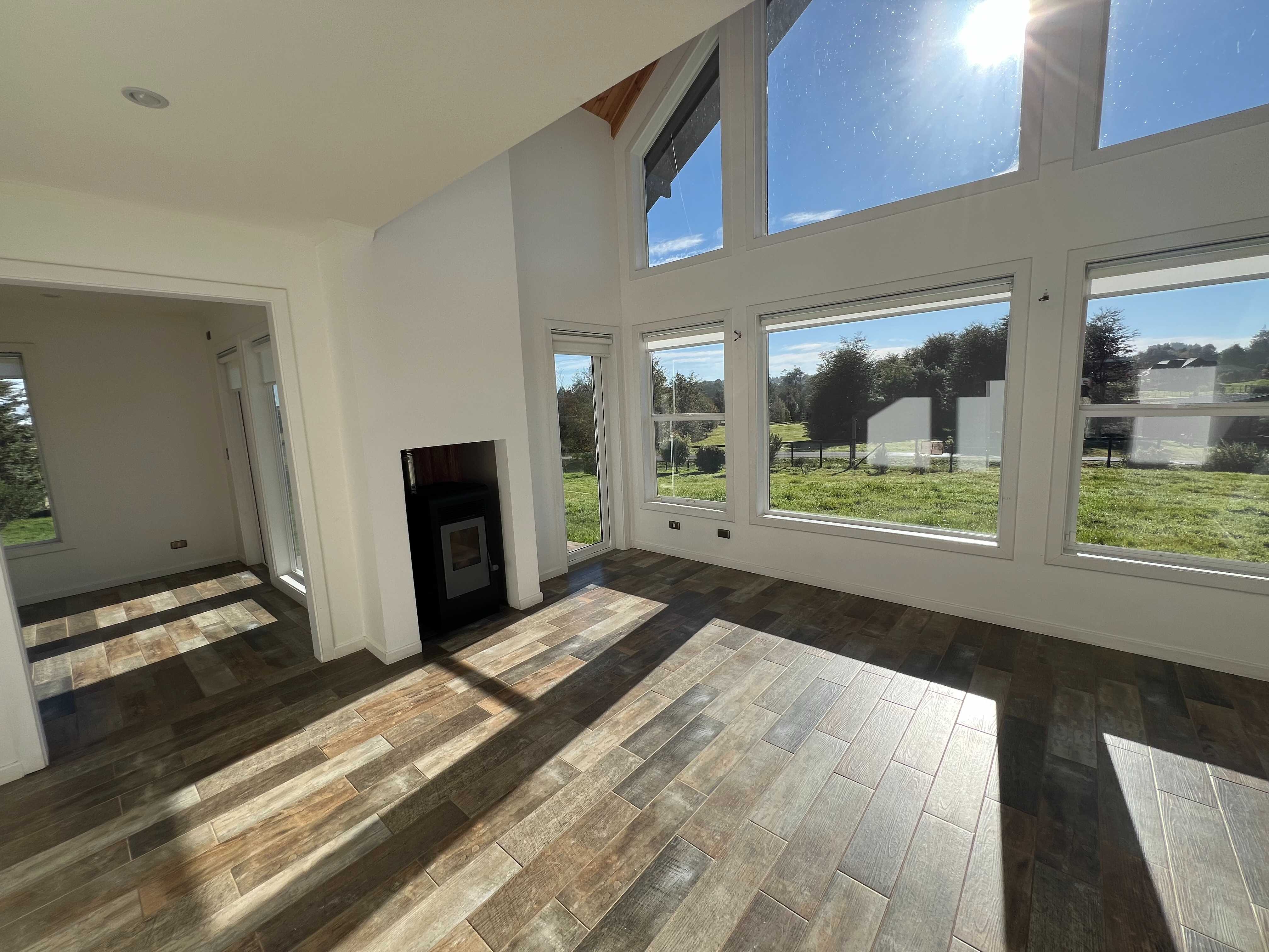 Casa en Arriendo en Puerto Varas 4 dormitorios 4 baños